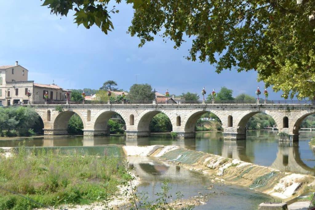 Le Clos Des Vignes Junas Εξωτερικό φωτογραφία